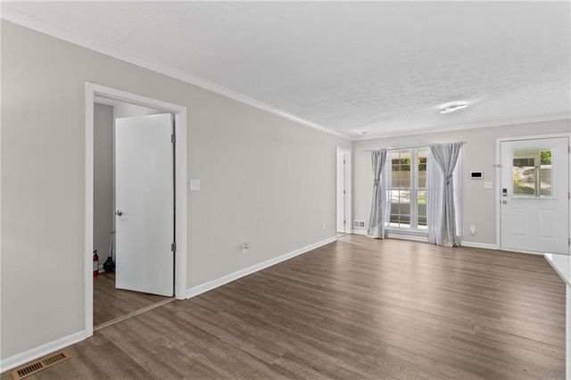 1013 Shady Lane NW, Kennesaw, GA 30152