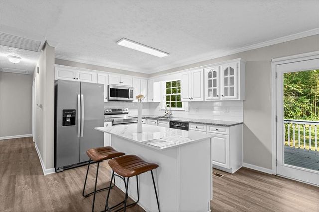 1013 Shady Lane NW, Kennesaw, GA 30152