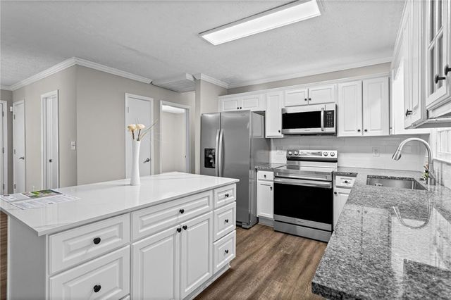 1013 Shady Lane NW, Kennesaw, GA 30152