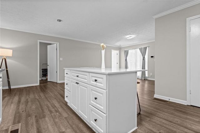 1013 Shady Lane NW, Kennesaw, GA 30152