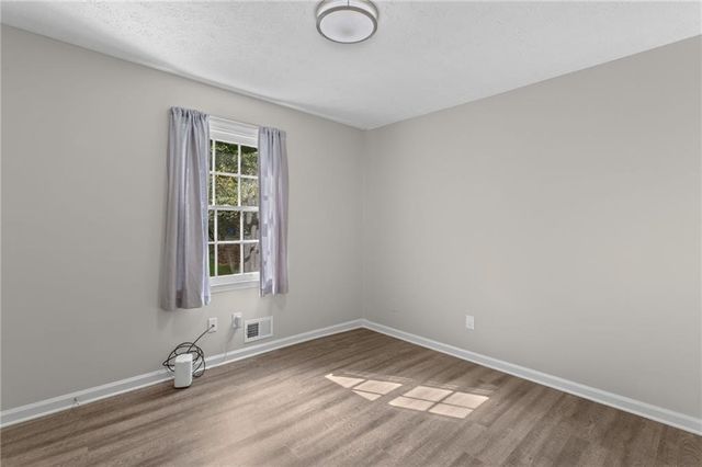 1013 Shady Lane NW, Kennesaw, GA 30152