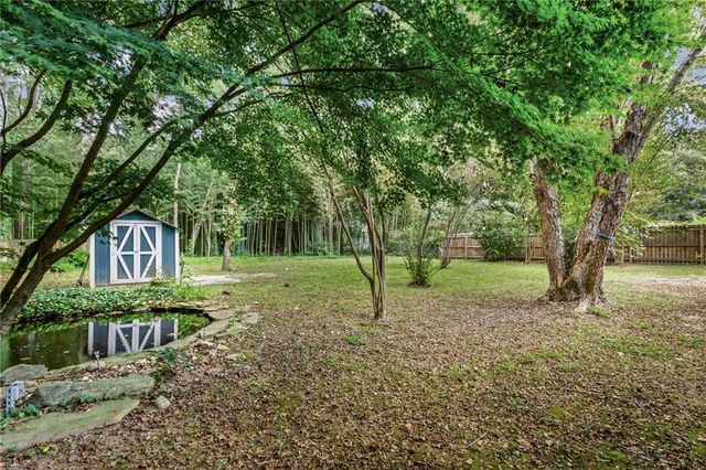 1013 Shady Lane NW, Kennesaw, GA 30152