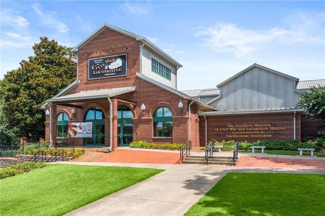 1013 Shady Lane NW, Kennesaw, GA 30152