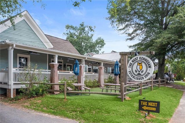 1013 Shady Lane NW, Kennesaw, GA 30152