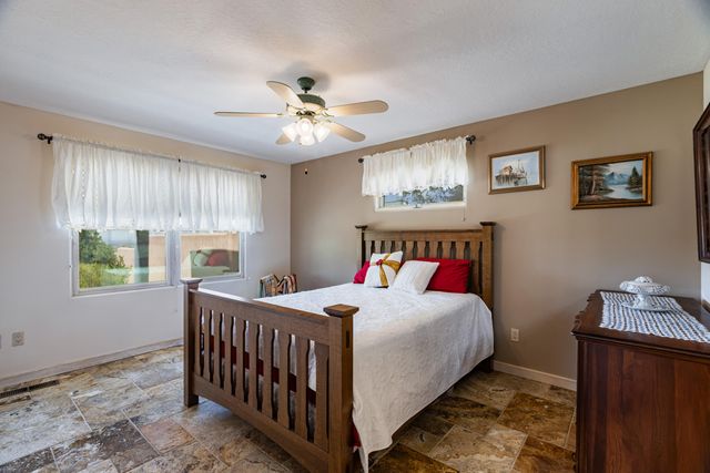 1524 Eagle Ridge Road NE, Albuquerque, NM 87122