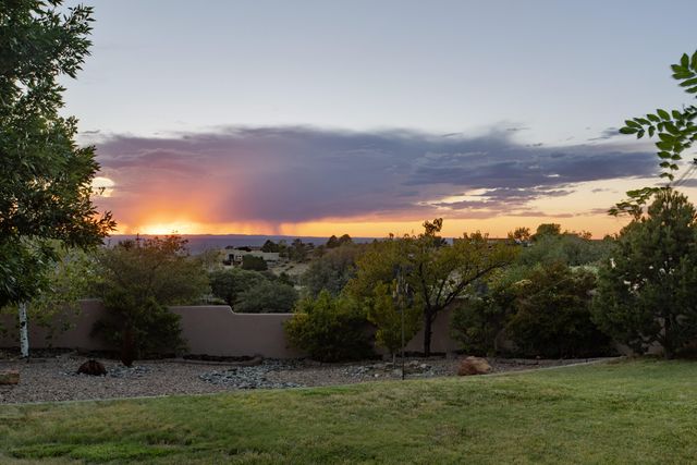 1524 Eagle Ridge Road NE, Albuquerque, NM 87122
