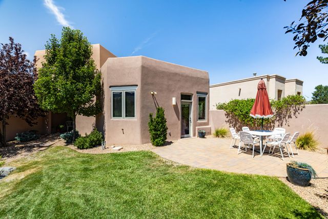 1524 Eagle Ridge Road NE, Albuquerque, NM 87122
