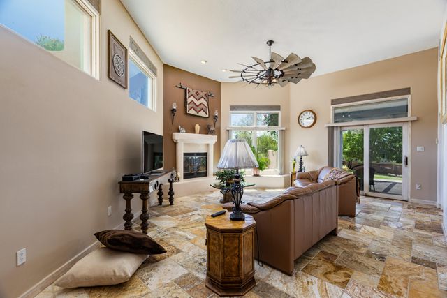 1524 Eagle Ridge Road NE, Albuquerque, NM 87122