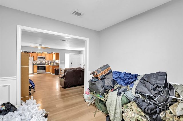 132 Cherokee Cir, Hinesville, GA 31313