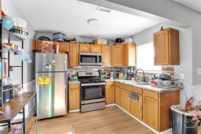 132 Cherokee Cir, Hinesville, GA 31313