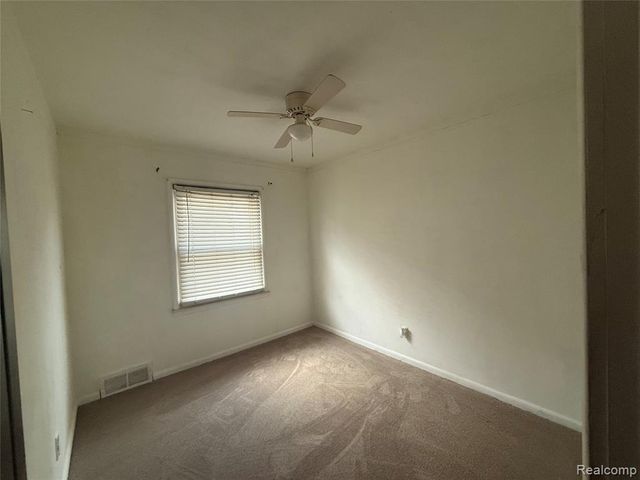 411 W Woodruff Avenue, Hazel Park, MI 48030