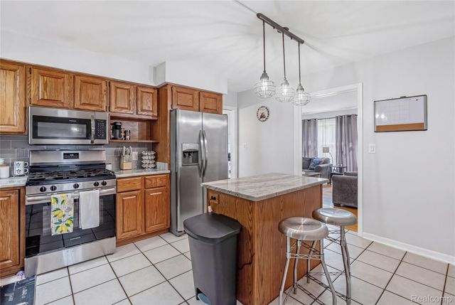 1070 Woodview Drive, Mundy Township, MI 48507