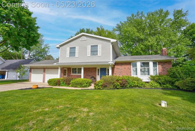 1070 Woodview Drive, Mundy Township, MI 48507