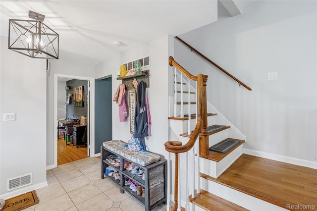 1070 Woodview Drive, Mundy Township, MI 48507