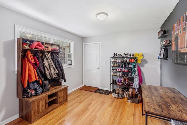 1070 Woodview Drive, Mundy Township, MI 48507