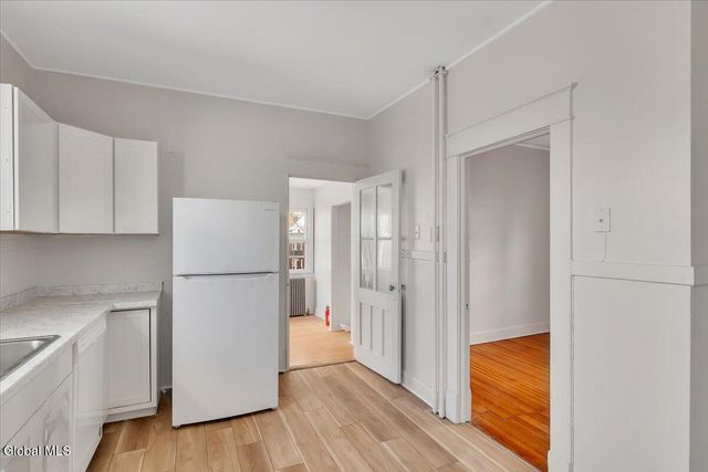 6 W Erie Street, Albany, NY 12208