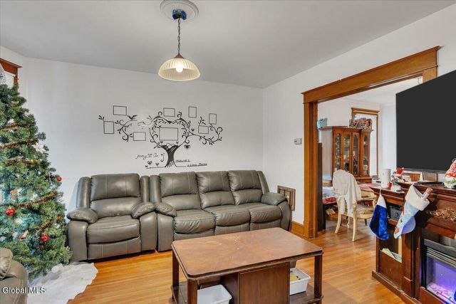 6 W Erie Street, Albany, NY 12208