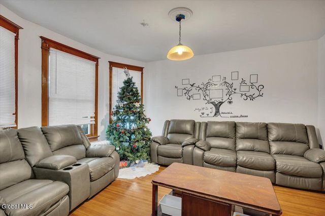 6 W Erie Street, Albany, NY 12208