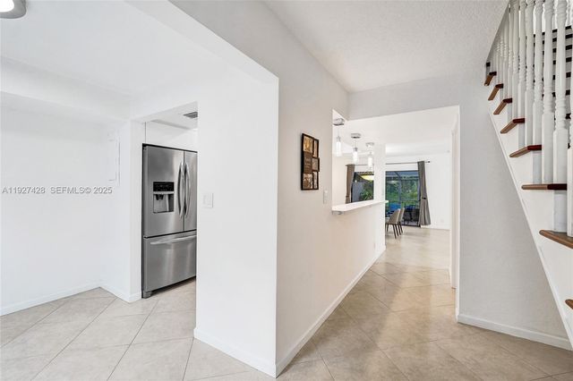 2305 Saint Andrews Rd 129, Hollywood, FL 33021