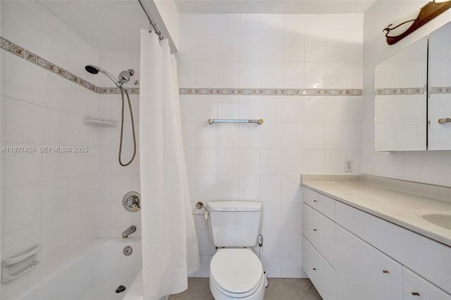 2305 Saint Andrews Rd 129, Hollywood, FL 33021