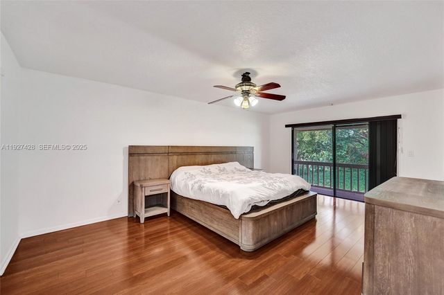 2305 Saint Andrews Rd 129, Hollywood, FL 33021