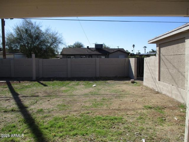 2911 W ALICE Avenue, Phoenix, AZ 85051