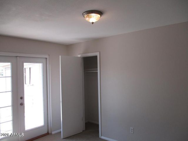 2911 W ALICE Avenue, Phoenix, AZ 85051