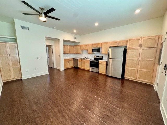726 E Emma Avenue, Springdale, AR 72764