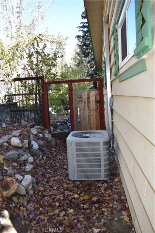 863 Edna, Wrightwood, CA 92397