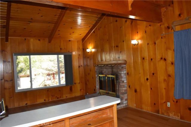 863 Edna, Wrightwood, CA 92397