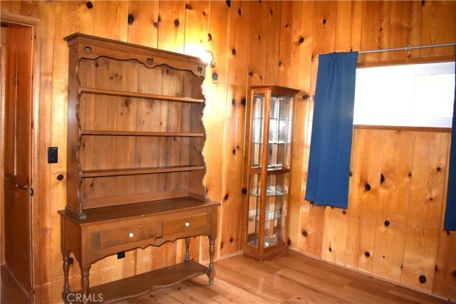 863 Edna, Wrightwood, CA 92397