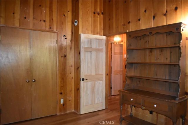 863 Edna, Wrightwood, CA 92397