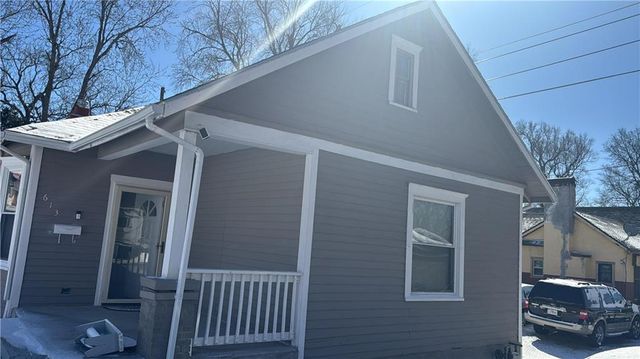 613 S 19th Street, St Joseph, MO 64507