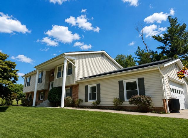 736 HILLMEADE RD, Edgewater, MD 21037