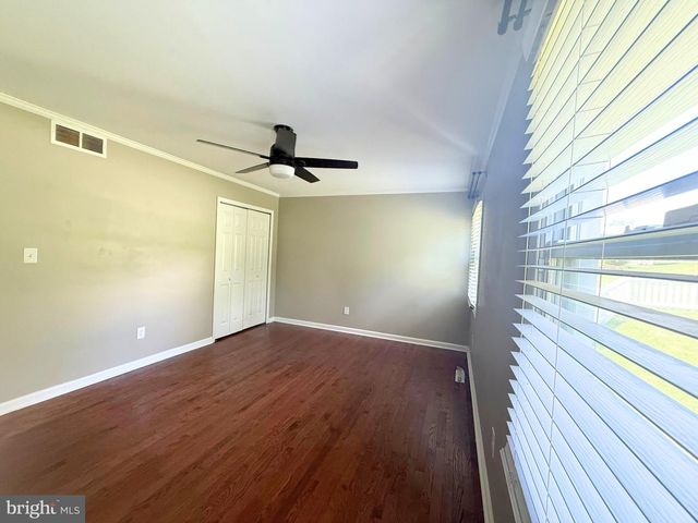 736 HILLMEADE RD, Edgewater, MD 21037