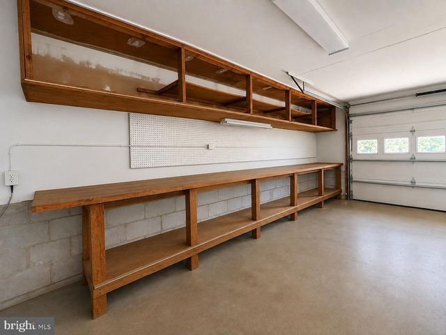 736 HILLMEADE RD, Edgewater, MD 21037