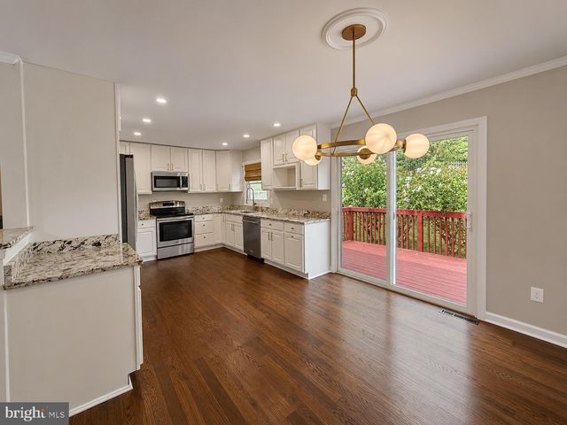 736 HILLMEADE RD, Edgewater, MD 21037