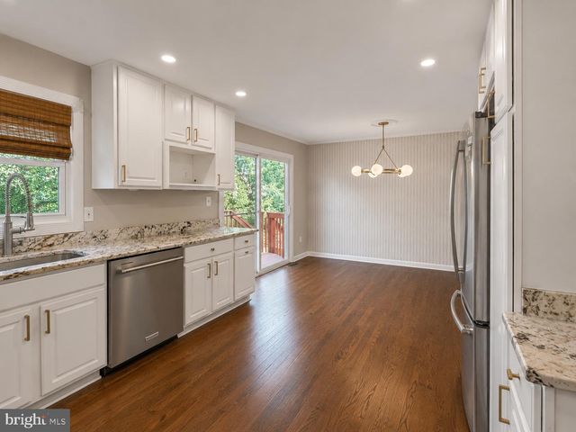 736 HILLMEADE RD, Edgewater, MD 21037