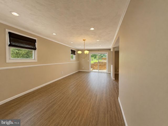 736 HILLMEADE RD, Edgewater, MD 21037