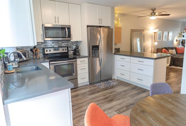 303 City View Drive 303, Fort Lauderdale, FL 33311