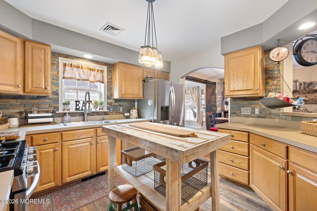 6 Cedar Street, Barnegat, NJ 08005