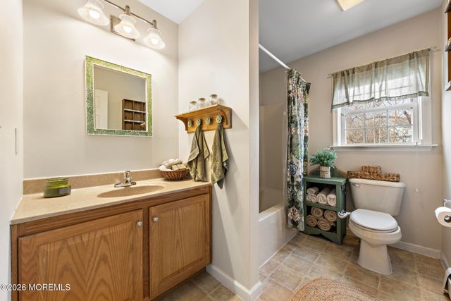 6 Cedar Street, Barnegat, NJ 08005