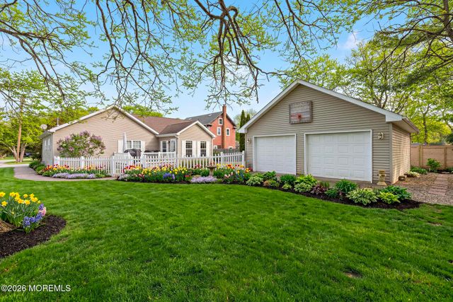 6 Cedar Street, Barnegat, NJ 08005