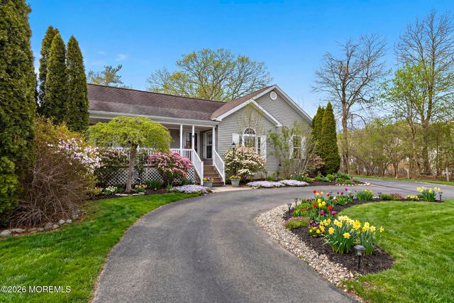 6 Cedar Street, Barnegat, NJ 08005