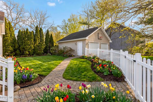 6 Cedar Street, Barnegat, NJ 08005