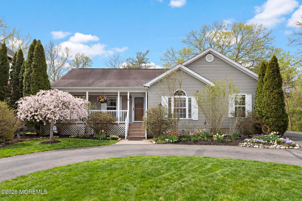 6 Cedar Street, Barnegat, NJ 08005