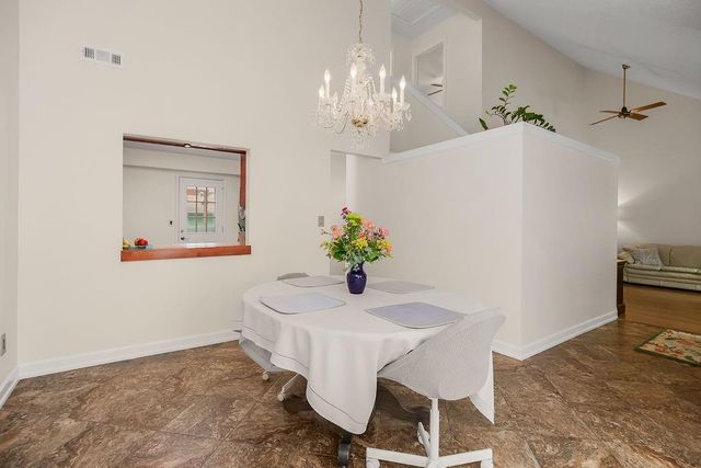 221 Deerfield Lane, Lawrence, KS 66049