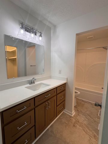 385 Wall Street, Campobello, SC 29322