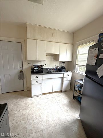 8108 Grand Division Avenue, Garfield Heights, OH 44125
