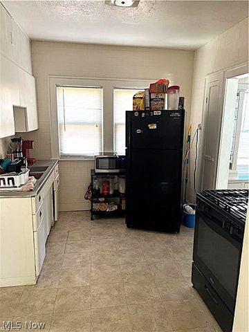 8108 Grand Division Avenue, Garfield Heights, OH 44125